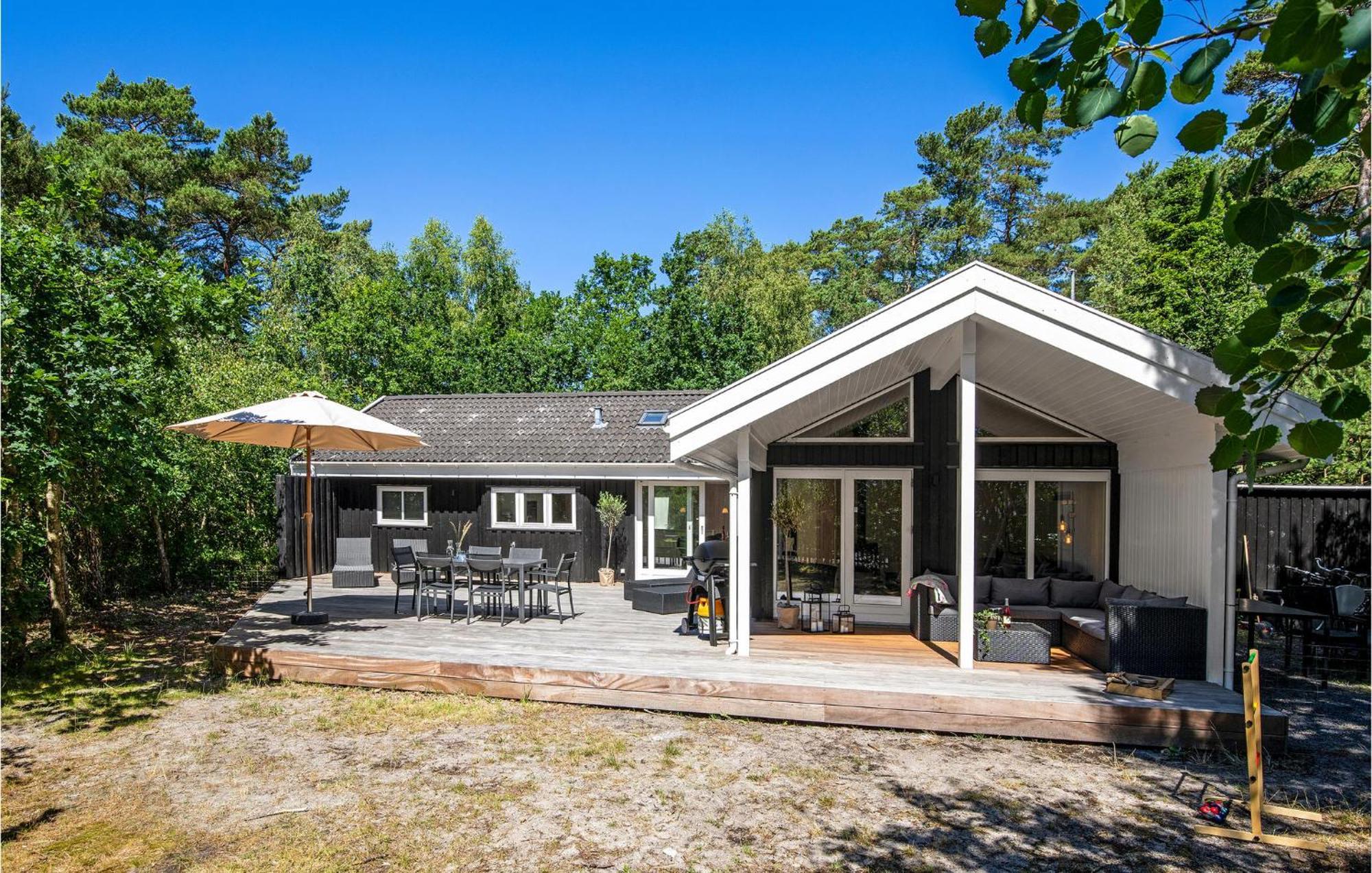 Awesome Home In Nexo With Sauna Snogebæk エクステリア 写真