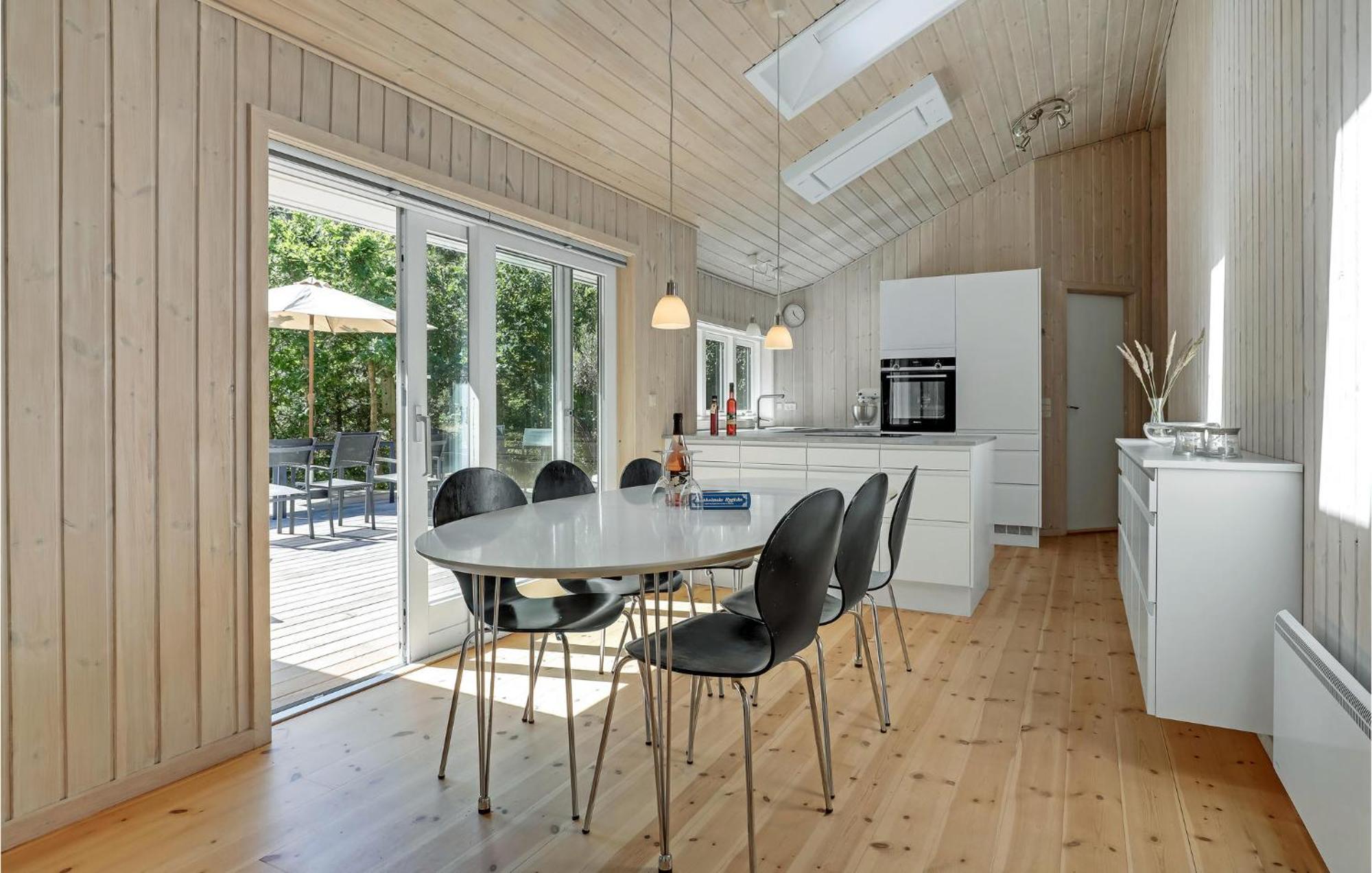 Awesome Home In Nexo With Sauna Snogebæk エクステリア 写真